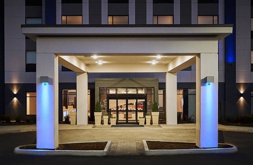 Point Edward Hotel | Holiday Inn Express Sarnia - Point Edward by IHG