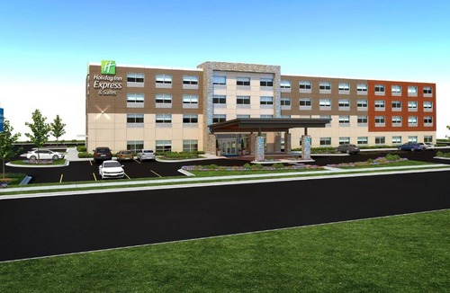 Calgary Hotel | Holiday Inn Express & Suites - Calgary Airport Trail NE by IHG