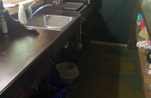 Ingersoll Apartment | Homewood Villa Rustic Sports Bar