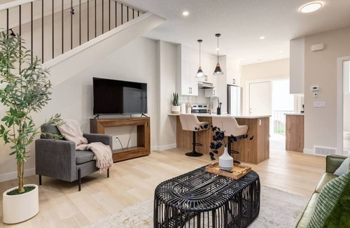 Southwest Calgary House | "Honey" NEW 3 Bdrm Townhome-10 mins from C-Train!