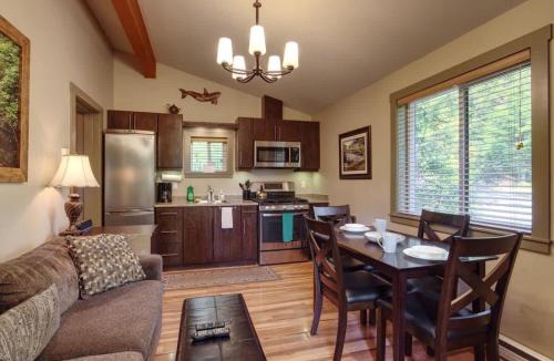 Port Renfrew House | Hot Tub - Pet Friendly - Cozy Escape with Fire Pit