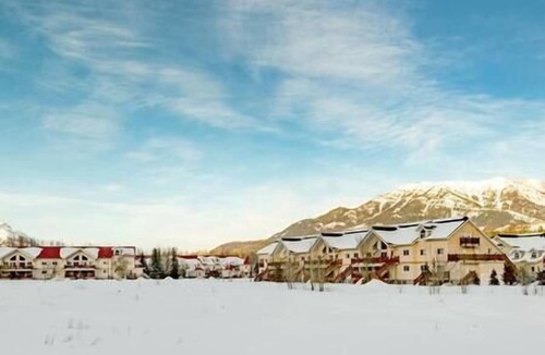 Fernie Apartment | Hotel Style Suite/New Mattress/Private