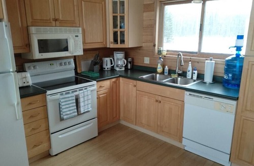 Lake of the Woods Cottage | Ideal for hunters and anglers year round in the heart of Lake of the Woods ON