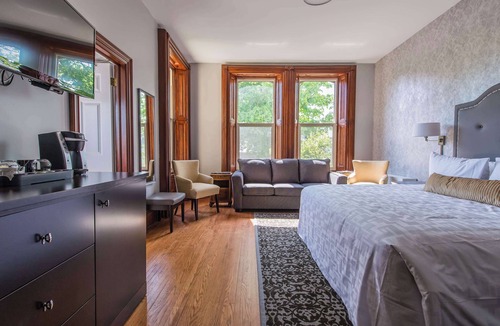 South London Hotel | Idlewyld Inn & Spa, WorldHotels Crafted