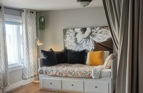 Paine-Sec Condo | In the heart of old Lévis! Close to the ferry that will take you to Old Quebec!