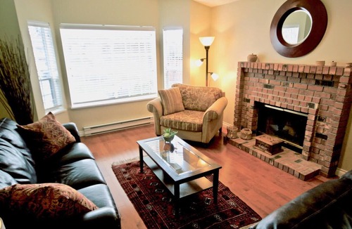 Saanich West House | Incredible 3 bedrm in Saanich in a private setting