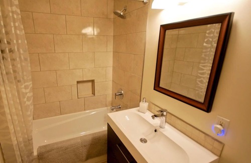 Saanich West House | Incredible 3 bedrm in Saanich in a private setting