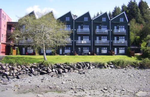 Tofino Apartment | Island Village Properties at Fred Tibbs