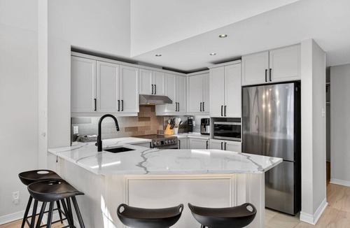Mont-Tremblant Pedestrian Village Apartment | Johannsen 107 - Tremblant a Louer