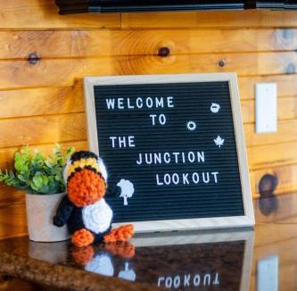 Brigus Junction House | Junction Lookout Cottage 3BR, Hot Tub Water View