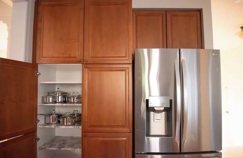 Ajax House | Karibu home retreat North Ajax near Hy 401/407/412. 3 BD, 2.5 Baths 6 guests