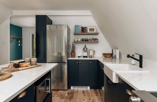 Amherst Ski Chalet | Kartalla Aframe chalet lake access near Tremblant