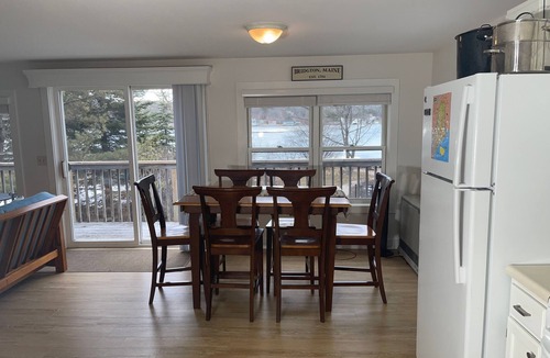 North Bridgton Cottage | Kayak, Paddleboard, or Boat to Restaurants & Ice Cream on Long Lake