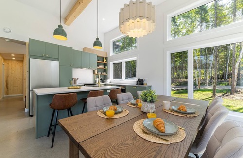 Baie-St-Paul Ski Chalet | Kbane 31: Exclusive, Brand New, Hot Tub & BBQ