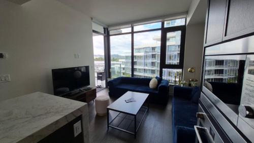 South Pandosy Apartment | Kelowna Aqua Waterfront Rental