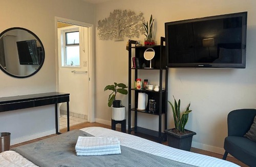 Killarney House | Kerrisdale private room
