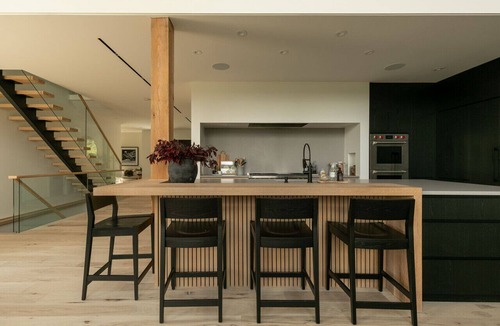 Morin Heights House | Kicking Horse - Ski in SKi out
