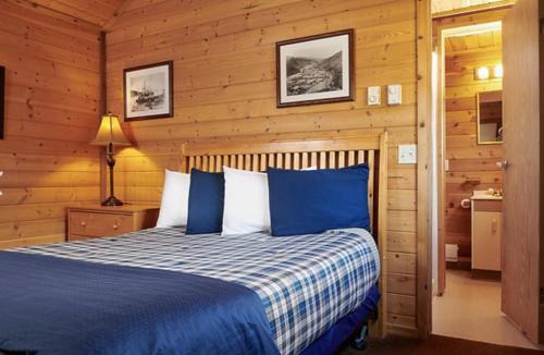 Dawson City Hotel | Klondike Kate's Cabins