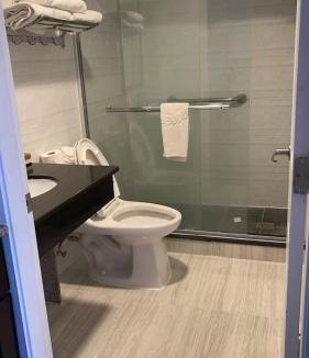 Haines Junction Hotel | Kluane Park Inn