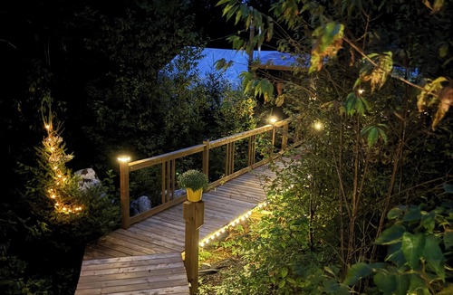 Ingramport Cabin | KoKo Bay:GLAMPING: Where Glamour meets Nature! Mix of Hilton Hotel and Camping!