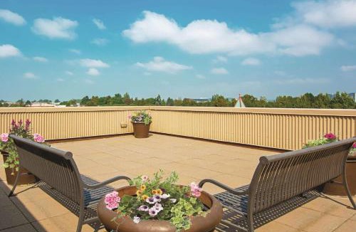 Richmond City Centre Hotel | La Quinta Inn by Wyndham Vancouver Airport