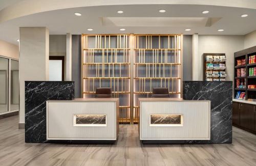 Richmond City Centre Hotel | La Quinta Inn by Wyndham Vancouver Airport
