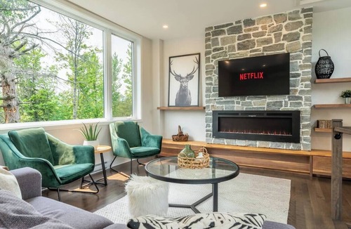 Saint Donat Ski Chalet | Lake access | BBQ & Fireplace | Workspace