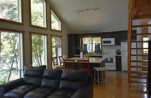 Torrance Cottage | Lake Front Cottage