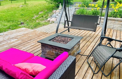 Fenelon Falls House | Lake Retreat | Sauna | Fenced Yard | Walk to Town