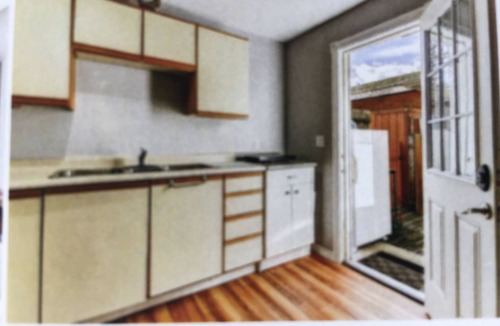 Central Okanagan House | Lake side accommodations on the beautiful Okanagan lake