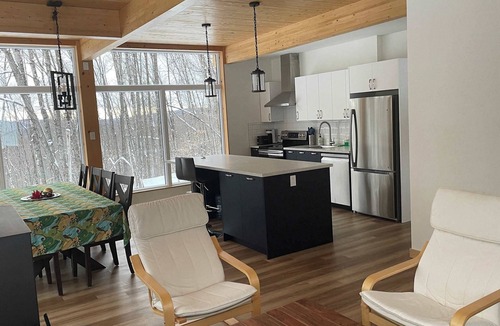 La Minerve Ski Chalet | Lake, Spa & Game Room | Le Havre du Voyageur