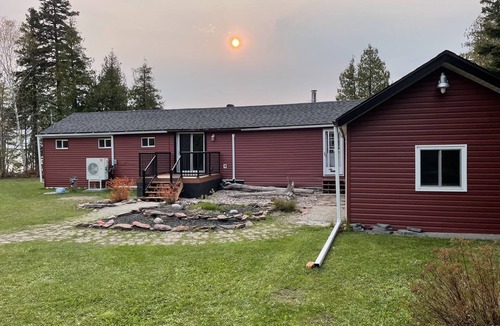 Echo Bay Cottage | Lake Superior Sunsets | Waterfront Cabin | Fire Pit