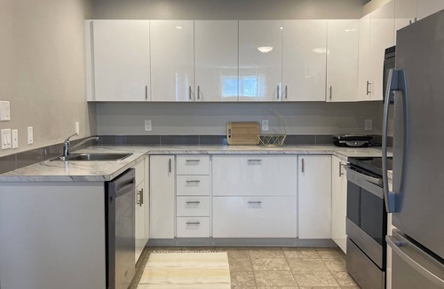 Okanagan-Similkameen House | Lake vibes & local comfort -Near Skaha lake Beach, Groceries & Dining