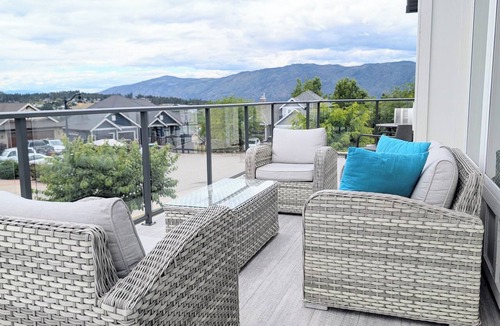 Central Okanagan House | Lake Vista Retreat - Family Getaway