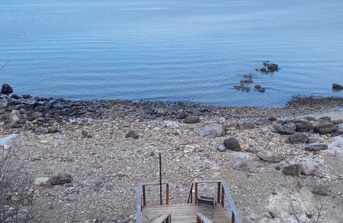 Traverse Bay Cottage | LAKEFORNT-NEW LISTING BY NIRVANA RENTAL AND PROPRTY MANAGEMENT Rent 2 get 2 free