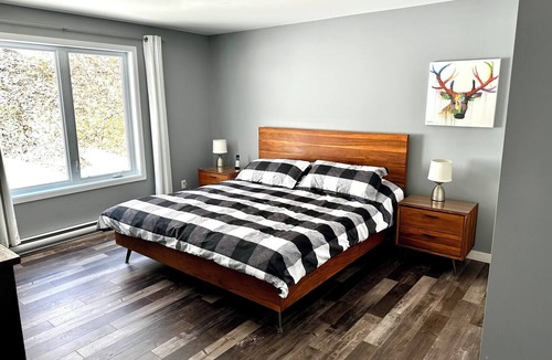 Saint Donat Cottage | Lakefront cottage - amazing Lake Archambault