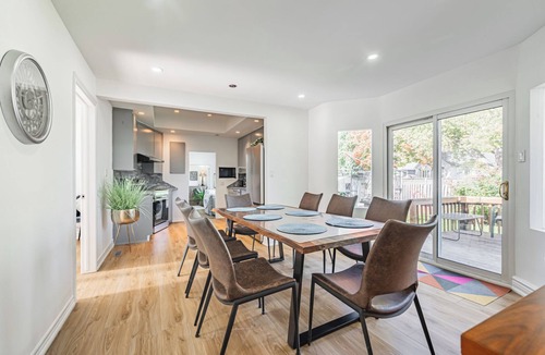 Port Credit House | Lakefront Bungalow in Port Credit, Mississauga South