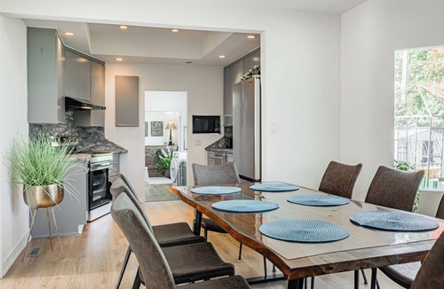 Port Credit House | Lakefront Bungalow in Port Credit, Mississauga South