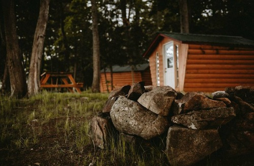 Killaloe Cabin | Lakefront Glamping Cabin for Family Getaways on Golden Lake