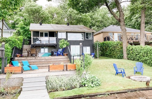 Orillia Cottage | Lakefront Home - A Little Piece of Heaven