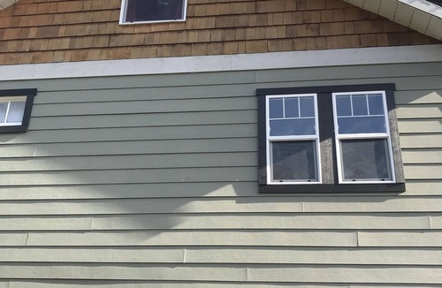 Youbou Cottage | Lakefront retreat in sunny Youbou BC