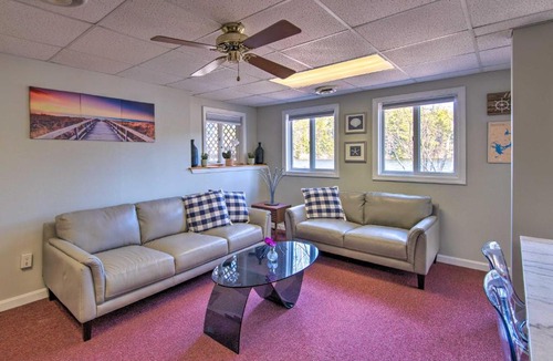 Nottingham House | Lakefront Retreat w/Kayaks, Grill, Fire Pit!