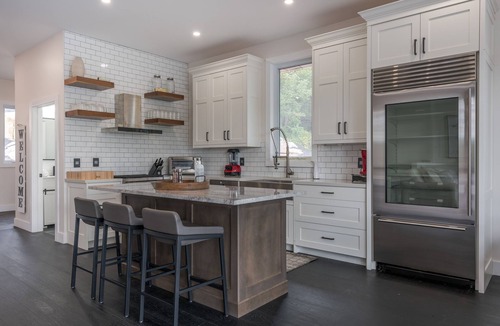 North Kawartha Cottage | Lakeview Luxury on Stoney Lake Lakefield/Peterborough area