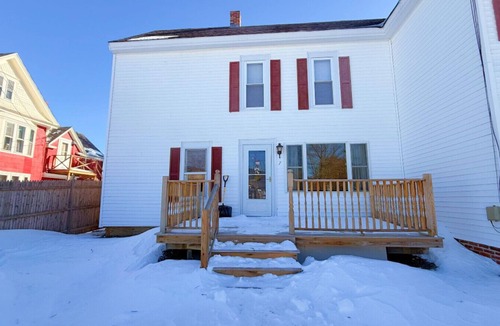 Greenville Junction Apartment | Lakeview, pet friendly apartment with lake access by the Juniper Motel
