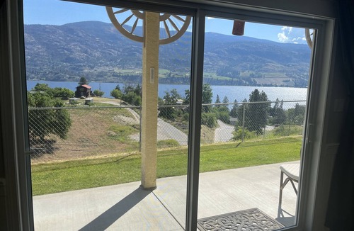 Okanagan-Similkameen House | LakeView w/kitchen 10min to Penticton
