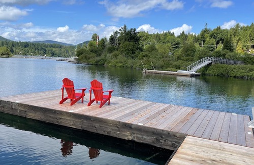 Lake Cowichan House | Lakey McLakehouse