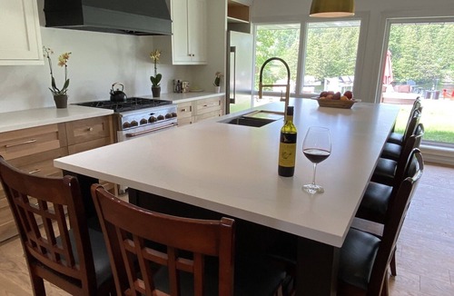 Fenelon Falls Cottage | Lambs Landing- Waterfront