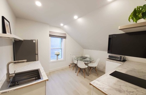 Prince Edward Apartment | Large 2BR, new beautiful modern fully renovated apt just off Main St. Picton