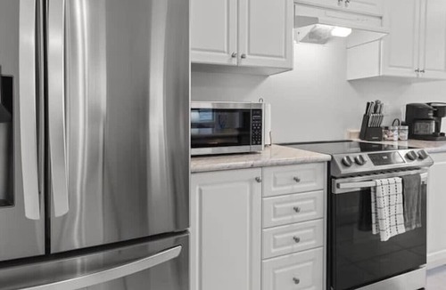 Watertown House | Large & brand new, centrally located | GN