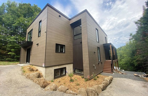 St-Adolphe-d'Howard Ski Chalet | Large chalet ideal for enjoying nature's calm and family fun